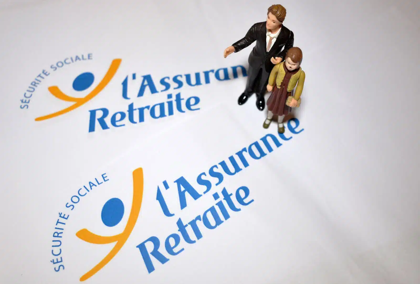 après le chômage, la cour des comptes va s’attaquer à des millions de retraités ces deux catégories sont dans le viseur